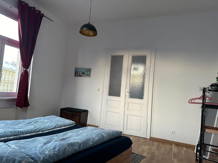 Apartment Klimatisierter Wiener Altbauflair Im Zentrum Wiens *