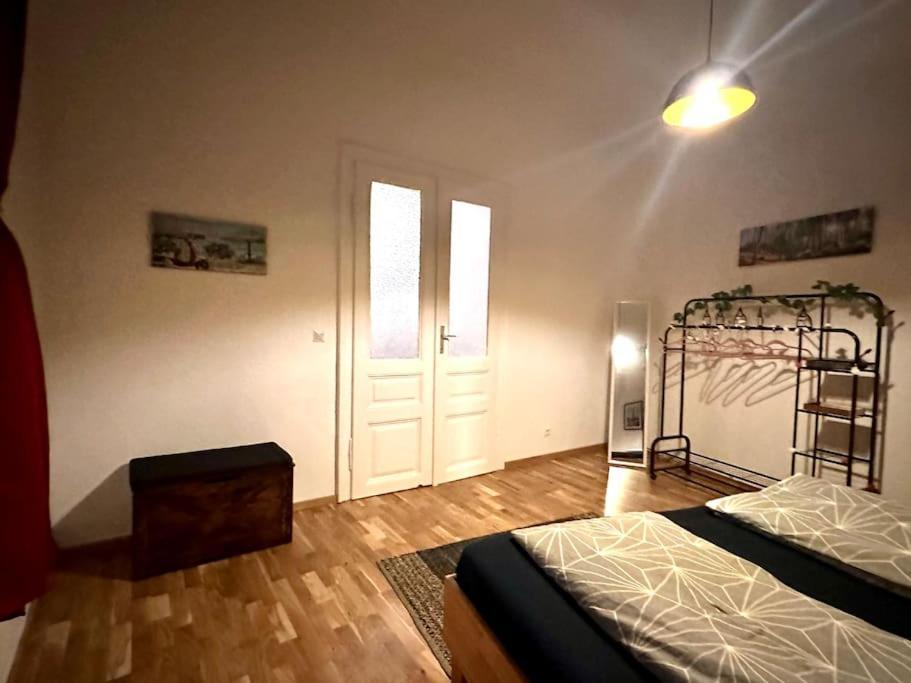 Apartment Klimatisierter Wiener Altbauflair Im Zentrum Wiens Vienna