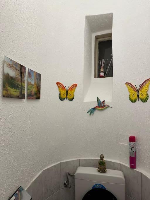 Klimatisierter Wiener Altbauflair Im Zentrum Wiens *