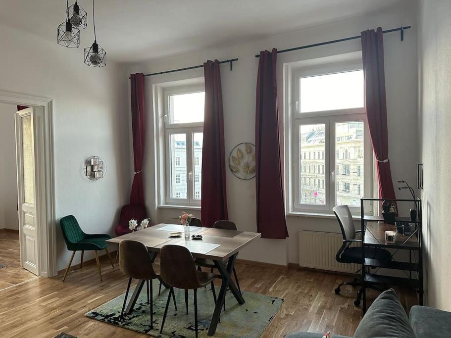 Klimatisierter Wiener Altbauflair Im Zentrum Wiens Apartment *